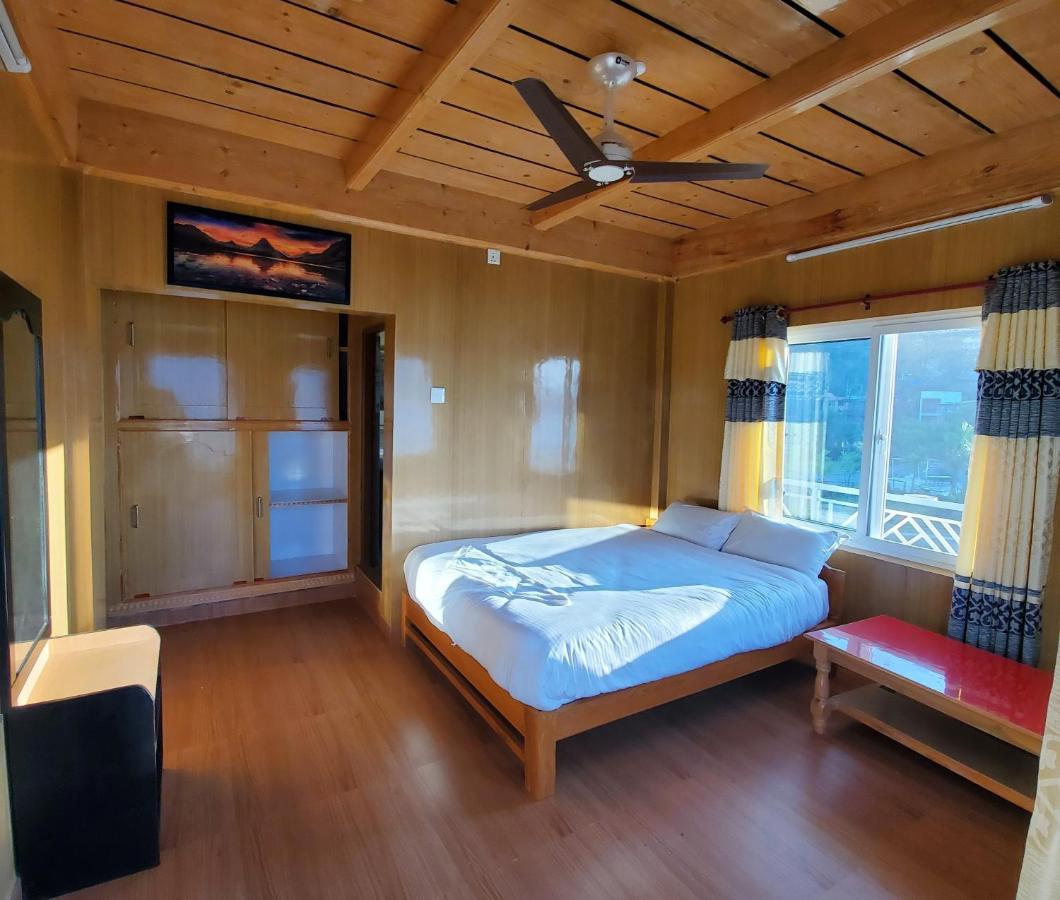 Hotel Waterside Pokhara Exterior foto