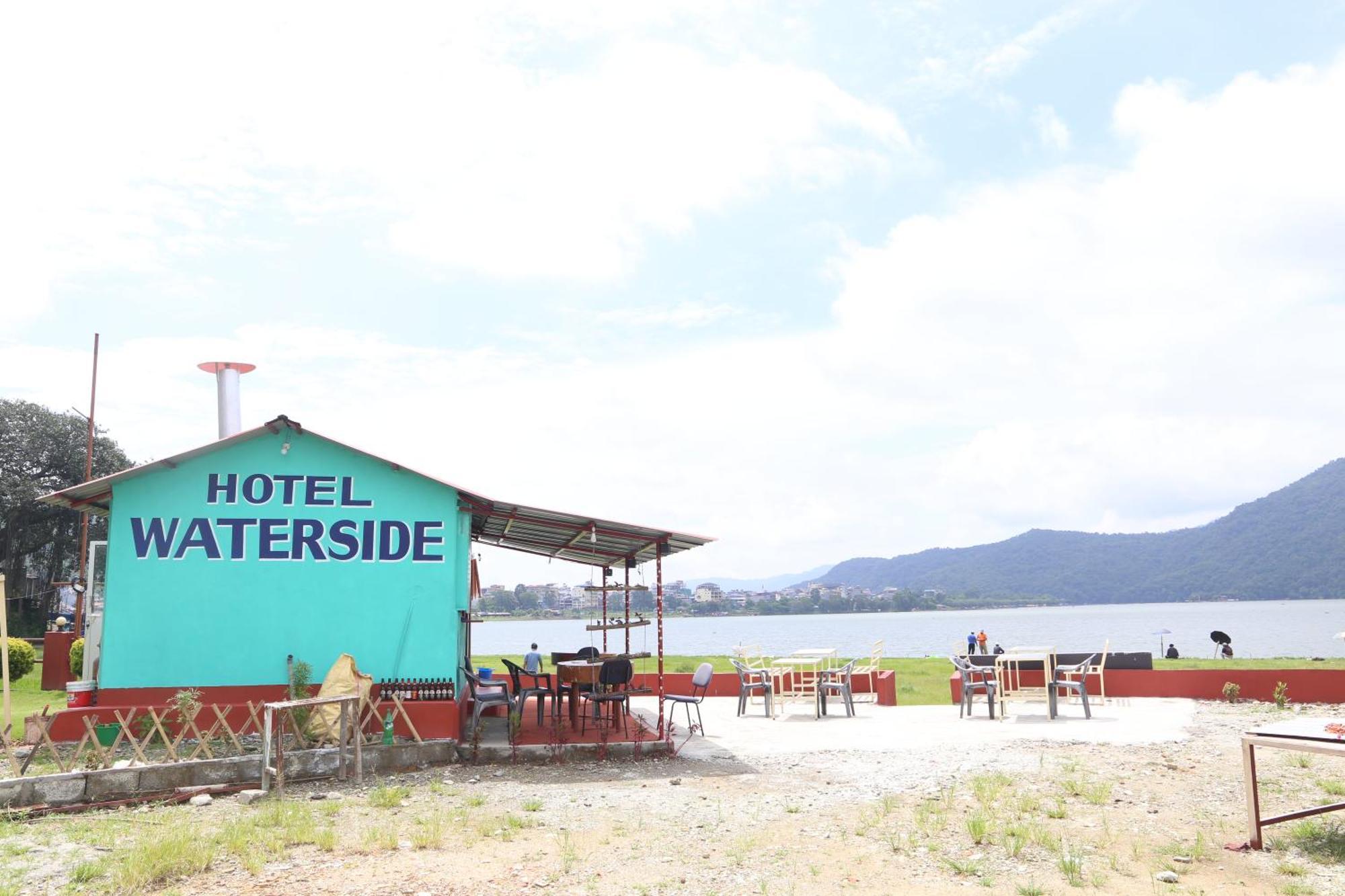 Hotel Waterside Pokhara Exterior foto